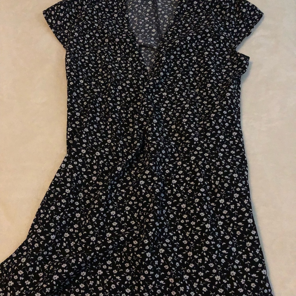 brandy melville floral wrap dress